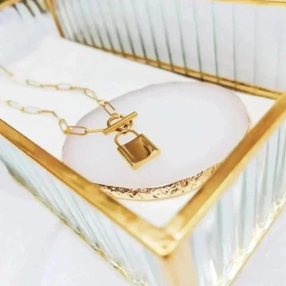 *NEW* 18K Gold  Plated Stainless Steel "LOCK" Necklace w/ Toggle Closure - Picture 4 of 10